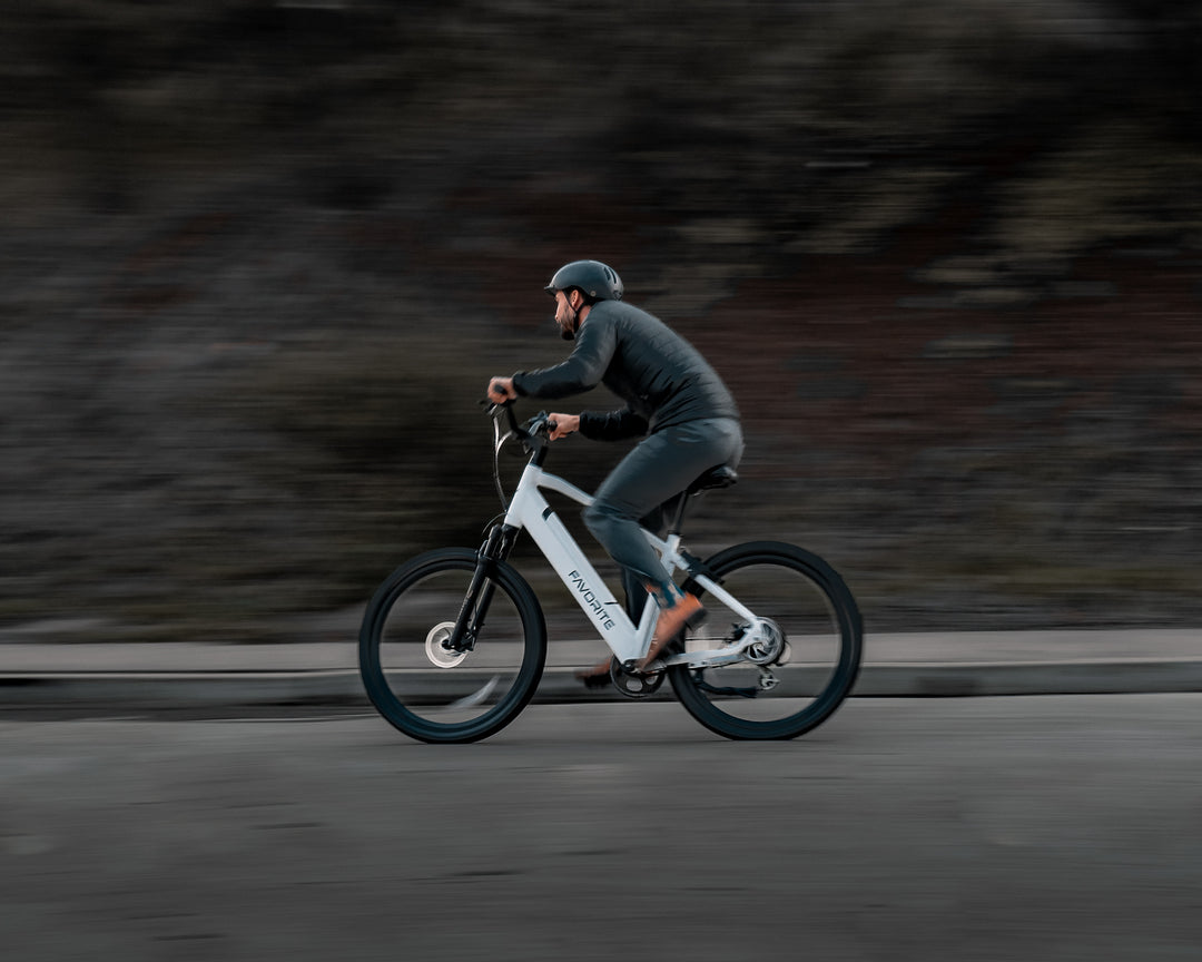 What Factors Influence the Typical Speed of an Electric Bike During Commuting?